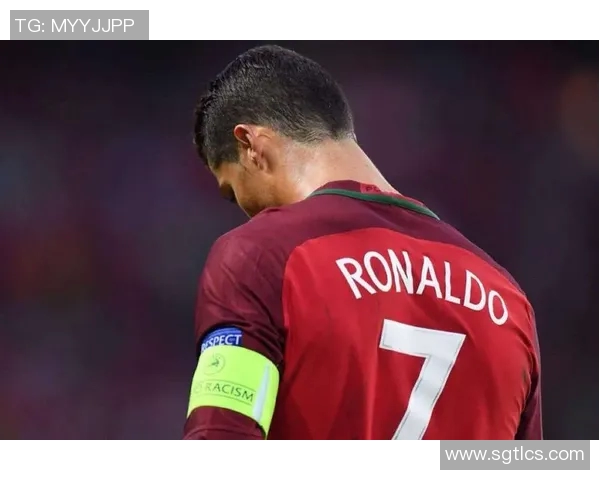 全球足坛一号球星是谁 他在历史上的地位如何影响足球发展